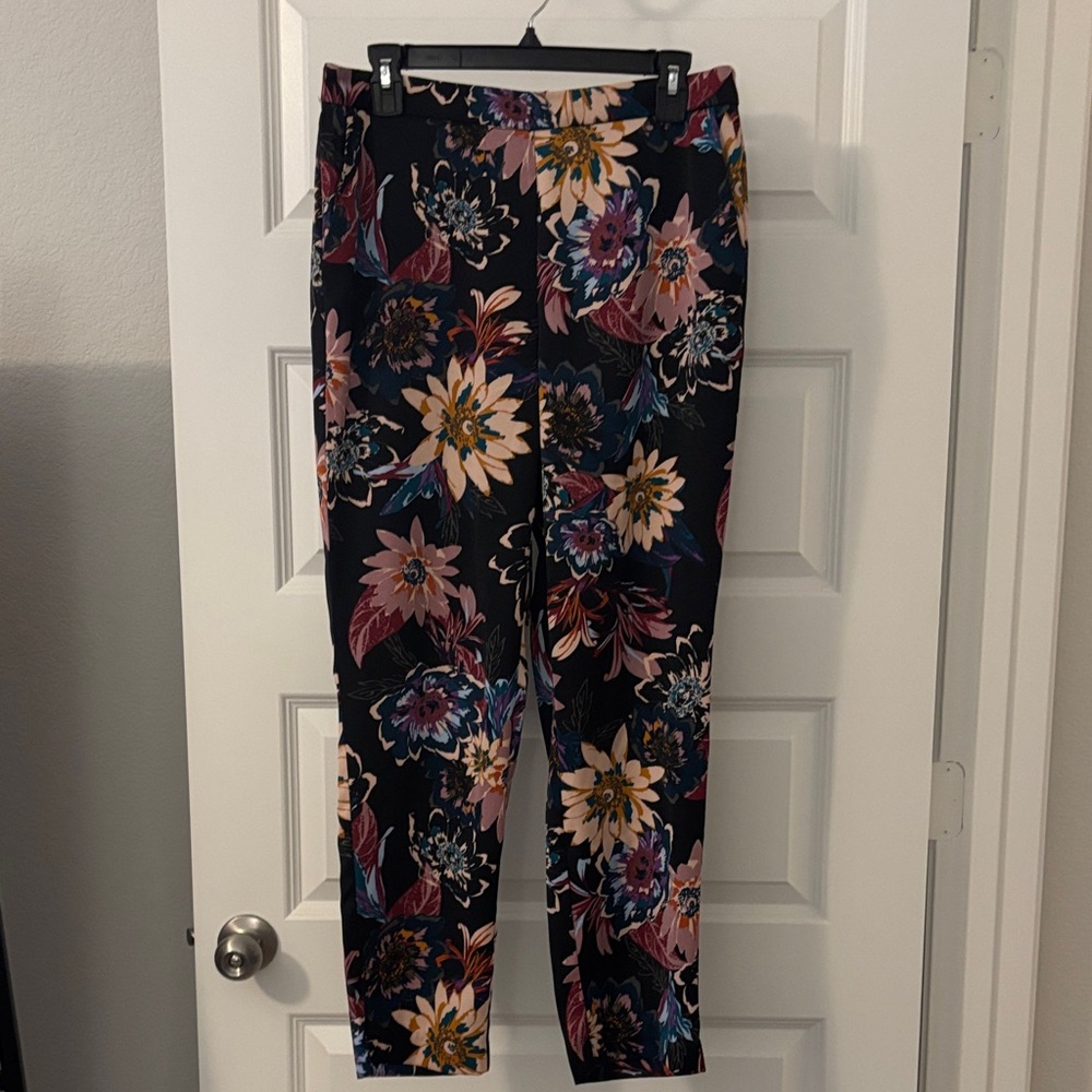 Vero Moda Dark Floral ankle Pants SZ 8 pull on elastic waist career wear casual